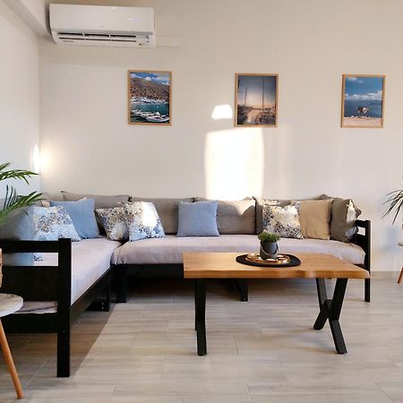 Holiday House Heraklion Deluxe Bagian luar foto