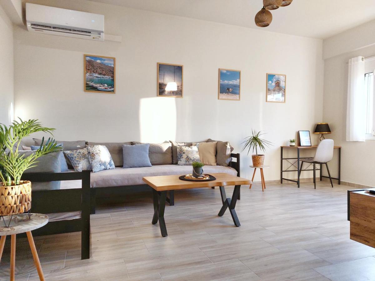 Holiday House Heraklion Deluxe Bagian luar foto