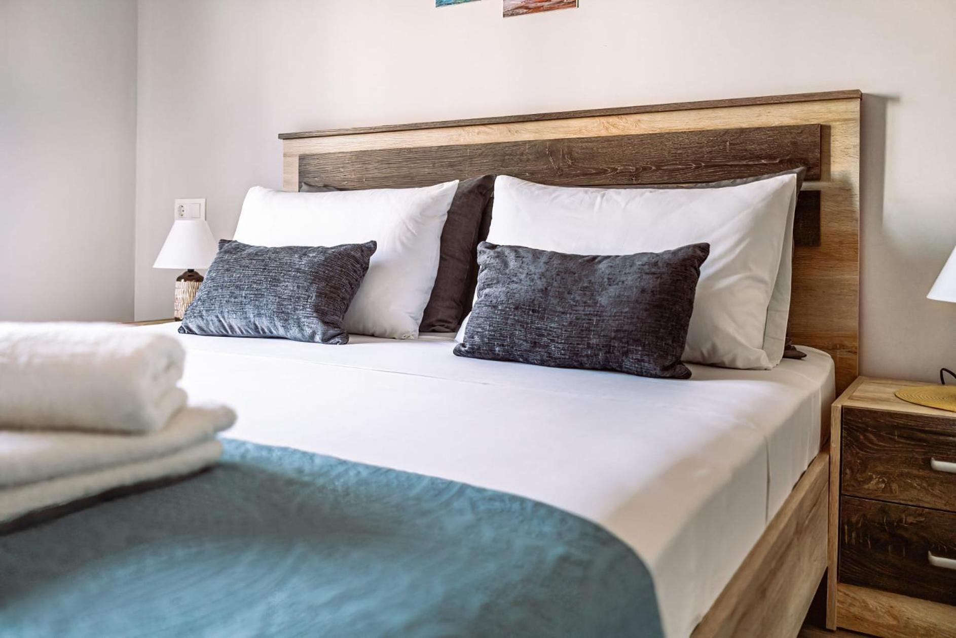 Holiday House Heraklion Deluxe Bagian luar foto